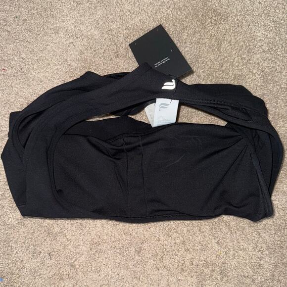 New Fabletics Essential Medium Impact Sports Bra Women's Black size M - Picture 6 of 7